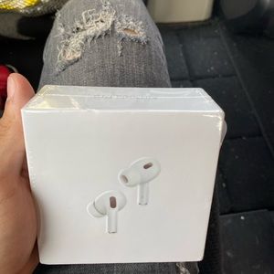 Apple AirPods Pro 2 (Apple Warranty)